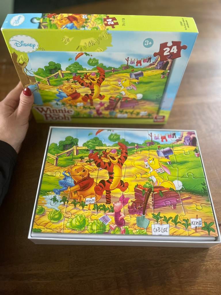Disney puzzel winnie the pooh, Ophalen, 10 tot 50 stukjes, Zo goed als nieuw