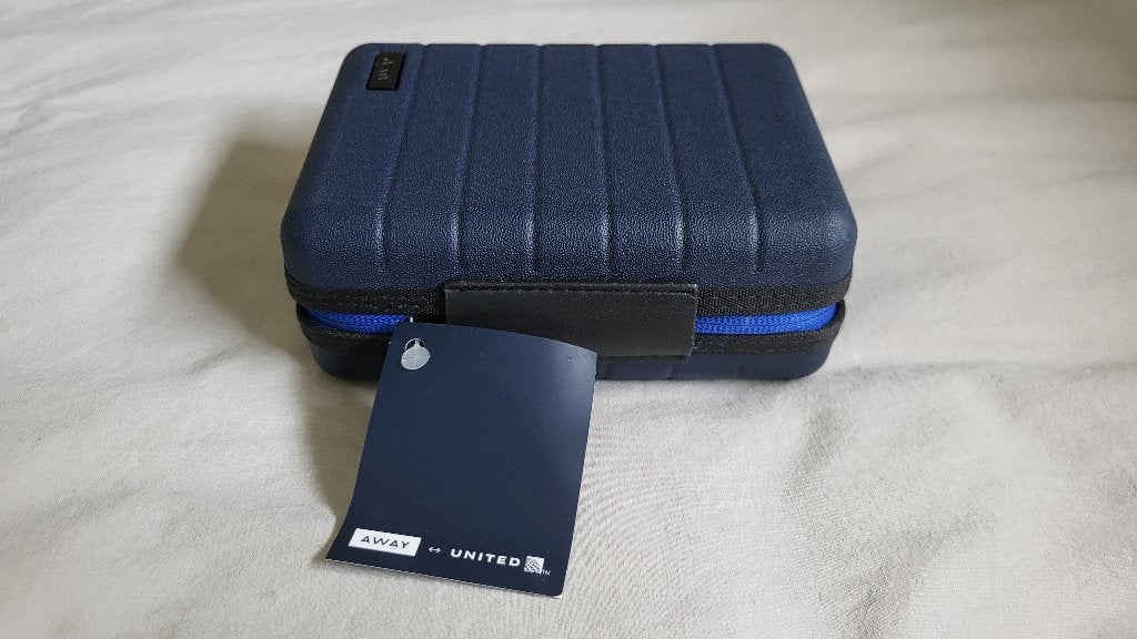 United Airlines by Away amenity kit - NIEUW, Ophalen, Nieuw, Overige typen