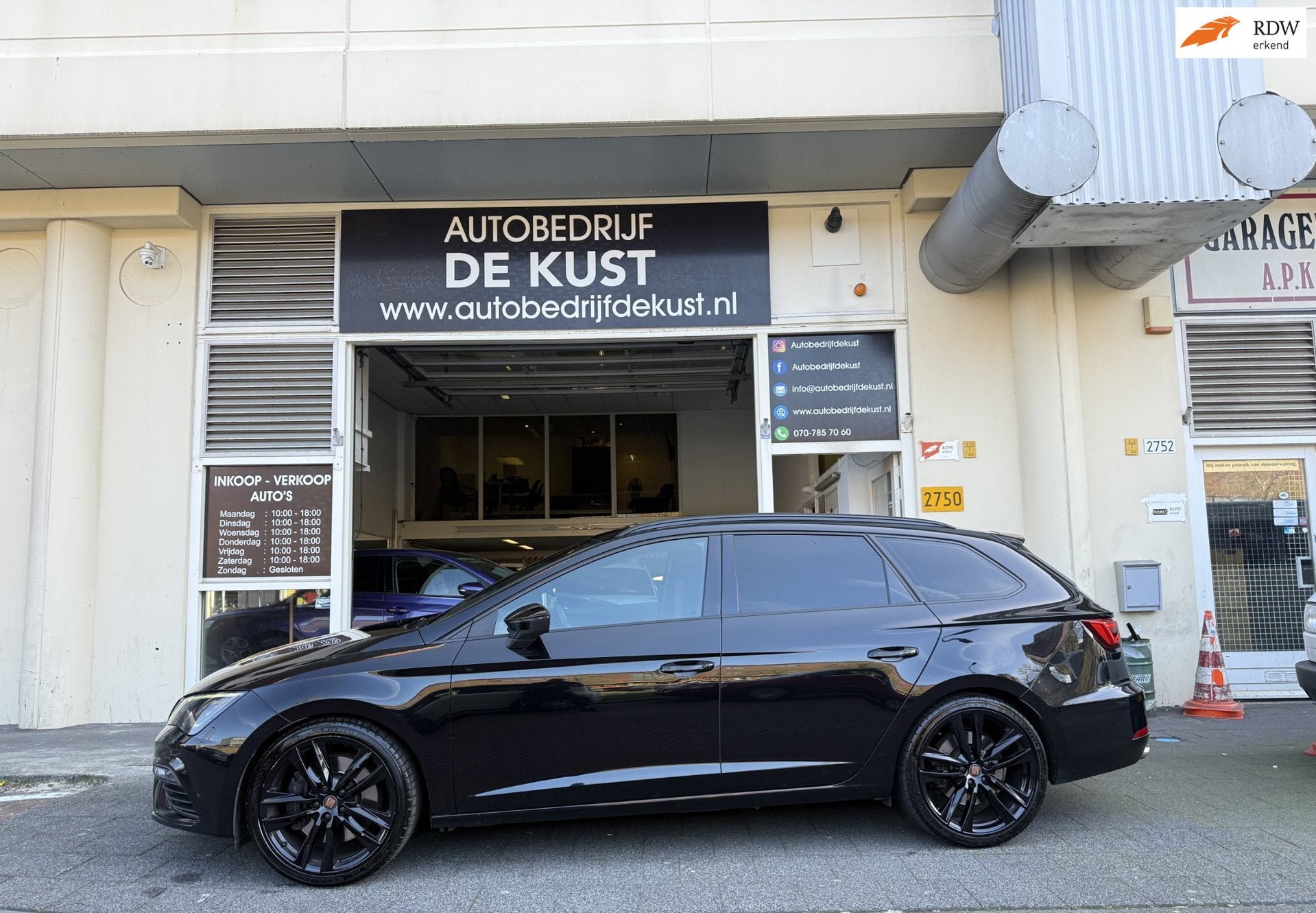 Seat Leon ST 2.0 TSI Cupra 2020 300+ PK 4Drive Pano ACC, Auto's, Seat, Automaat, 15 km/l, Gebruikt, 4 cilinders