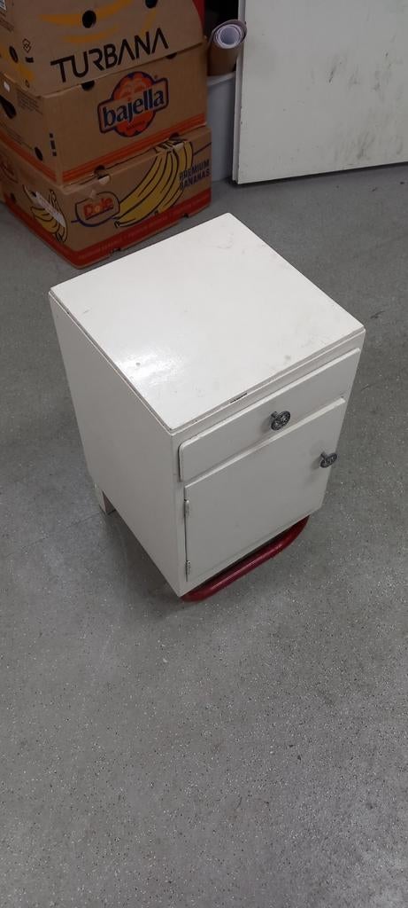 Vintage jaren '60 nachtkastje met lade en deurtje, Ophalen, Gebruikt, Minder dan 45 cm, Minder dan 55 cm