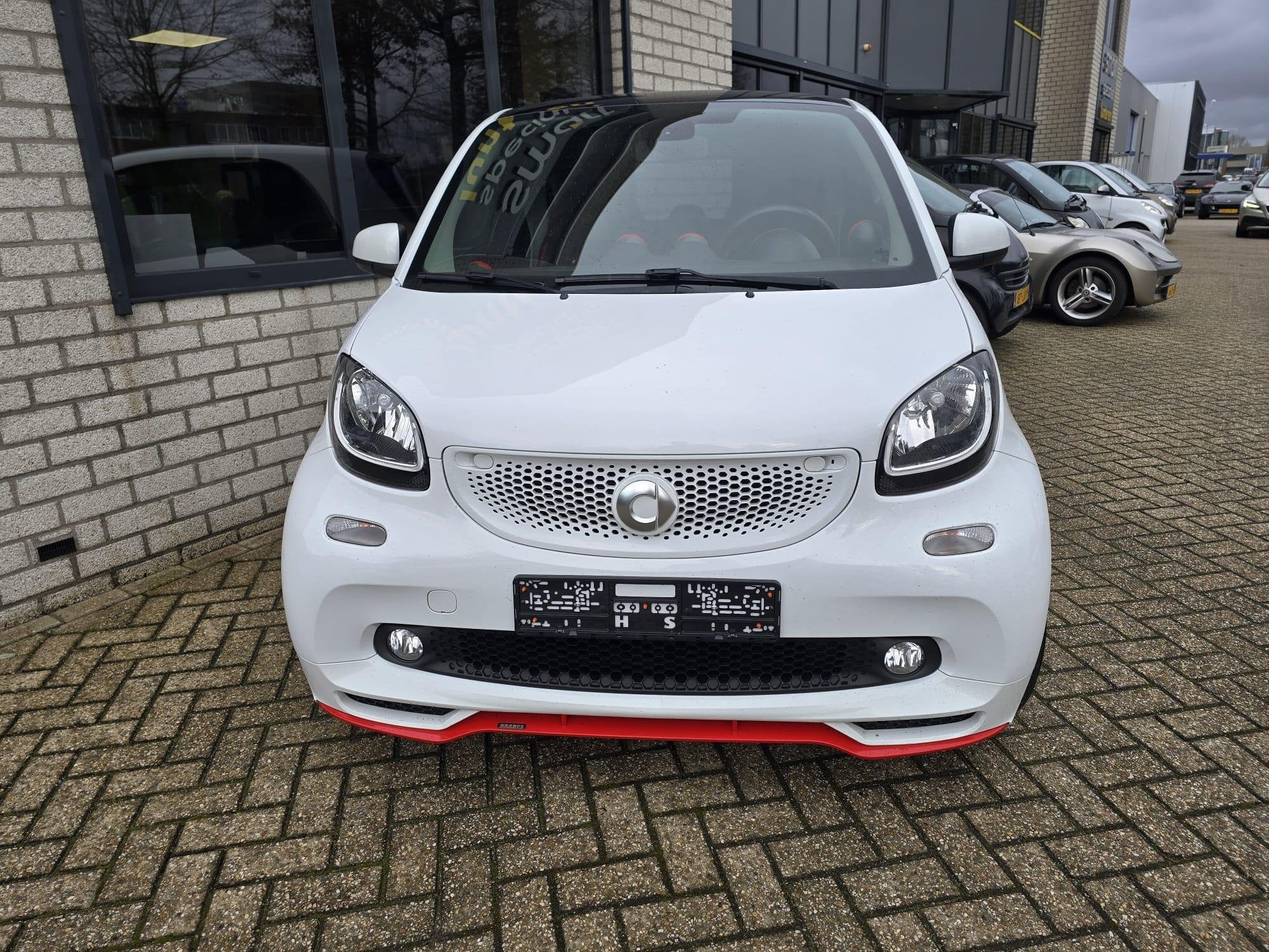 smart Fortwo BRABUS Tailormade USHUAIA, Auto's, Automaat, 898 cc, Achterwielaandrijving, Gebruikt