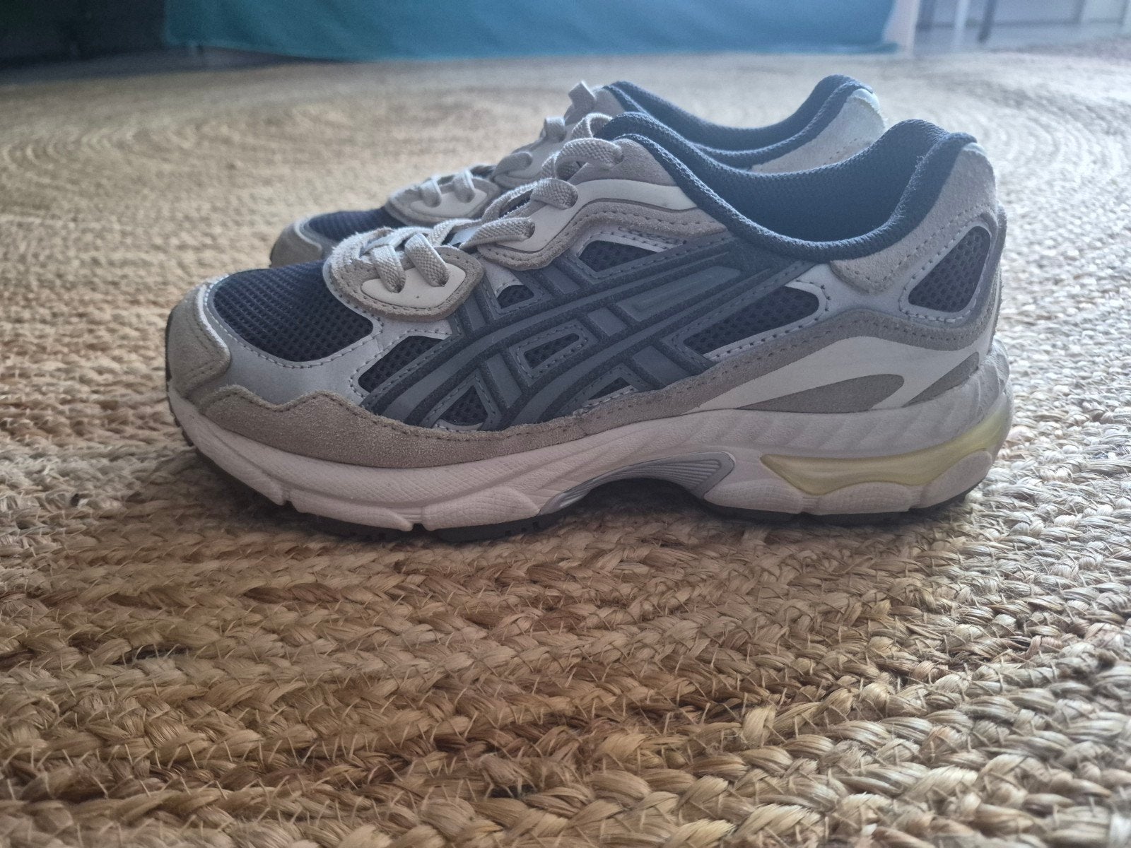 Asics GEL-NYC sneakers 35 - Zo goed als nieuw, Overige kleuren, Ophalen of Verzenden, Asics, Sneakers of Gympen
