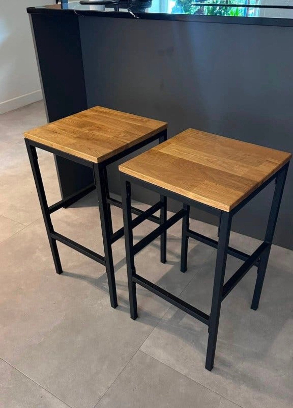 Kave home barkrukken (4 stuks te koop), Ophalen, 60 tot 90 cm, Zo goed als nieuw, Hout
