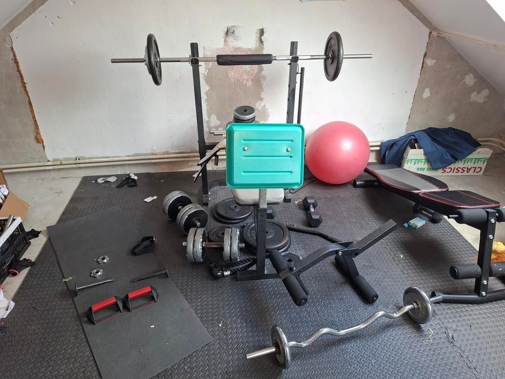 Complete fitness set – halters, bankdrukbank, dipstation & g, Sport en Fitness, Fitnessapparatuur, Zo goed als nieuw, Armen, Benen