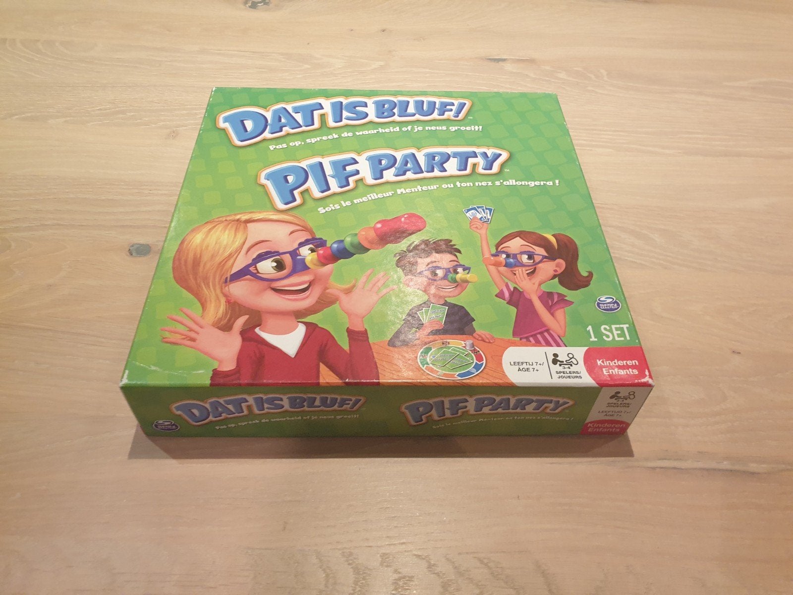 Dat is Bluf! bordspel van Spin master, Drie of vier spelers, Ophalen of Verzenden, Zo goed als nieuw, Spin Master
