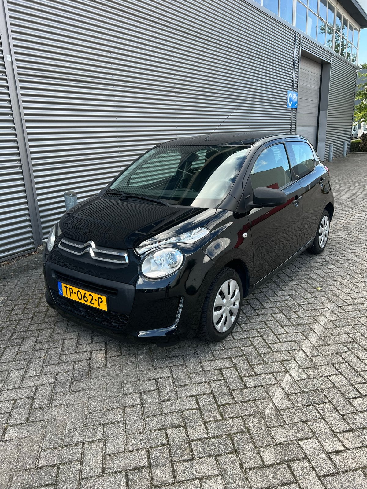 Citroën C1 1.0 VTi 72PK S&S 5D 2018 Zwart Nwe apk/airco, Voorwielaandrijving, 4 stoelen, C1, Zwart