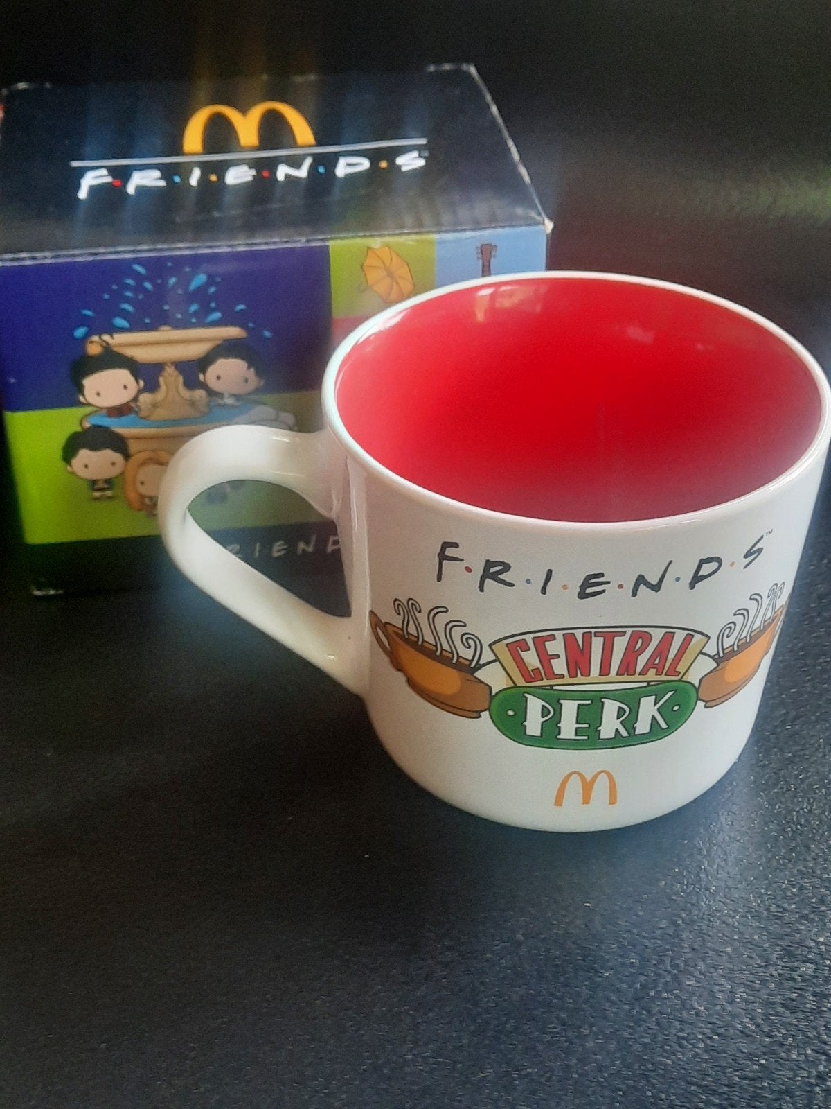 McDonald's Friends Central Perk mok, Ophalen of Verzenden, Nieuw, Gebruiksvoorwerp