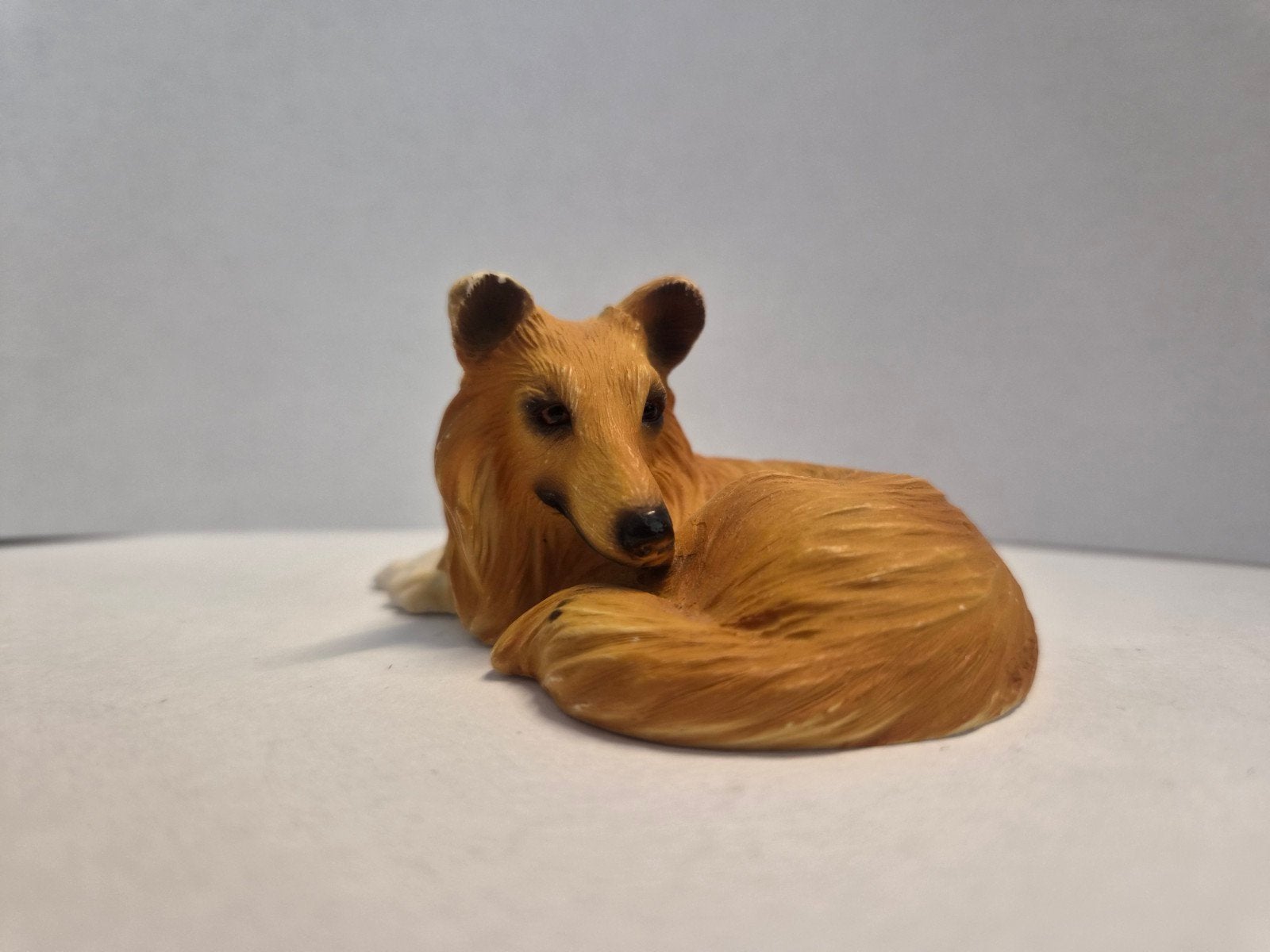 Beeld collie liggend, Ophalen of Verzenden, Gebruikt, Hond of Kat, Beeldje of Figuurtje