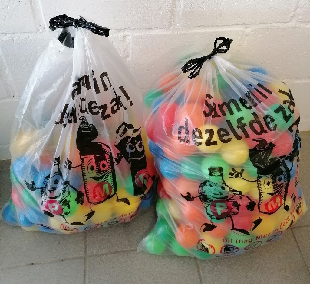 Plastic ballen in verschillende kleuren en maten, Ophalen of Verzenden, Zo goed als nieuw, Jongen of Meisje