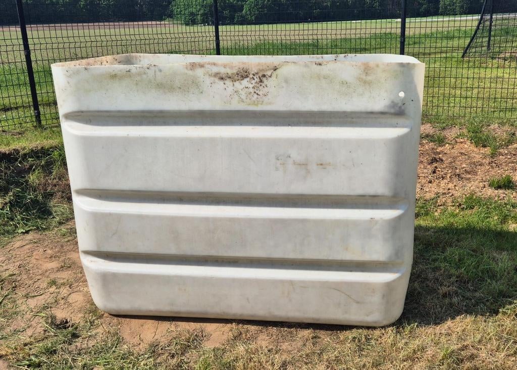 Grote kunststof watertank/regenton -, Tuin en Terras, Regentonnen, 150 liter of meer, Ophalen, Gebruikt, Kunststof