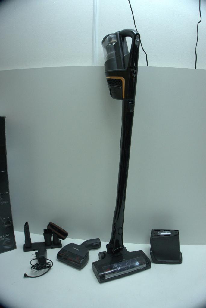 Miele Triflex HX1 Cat & Dog Steelstofzuiger, Witgoed en Apparatuur, Stofzuigers, Ophalen of Verzenden, Niet ingevuld, Niet ingevuld