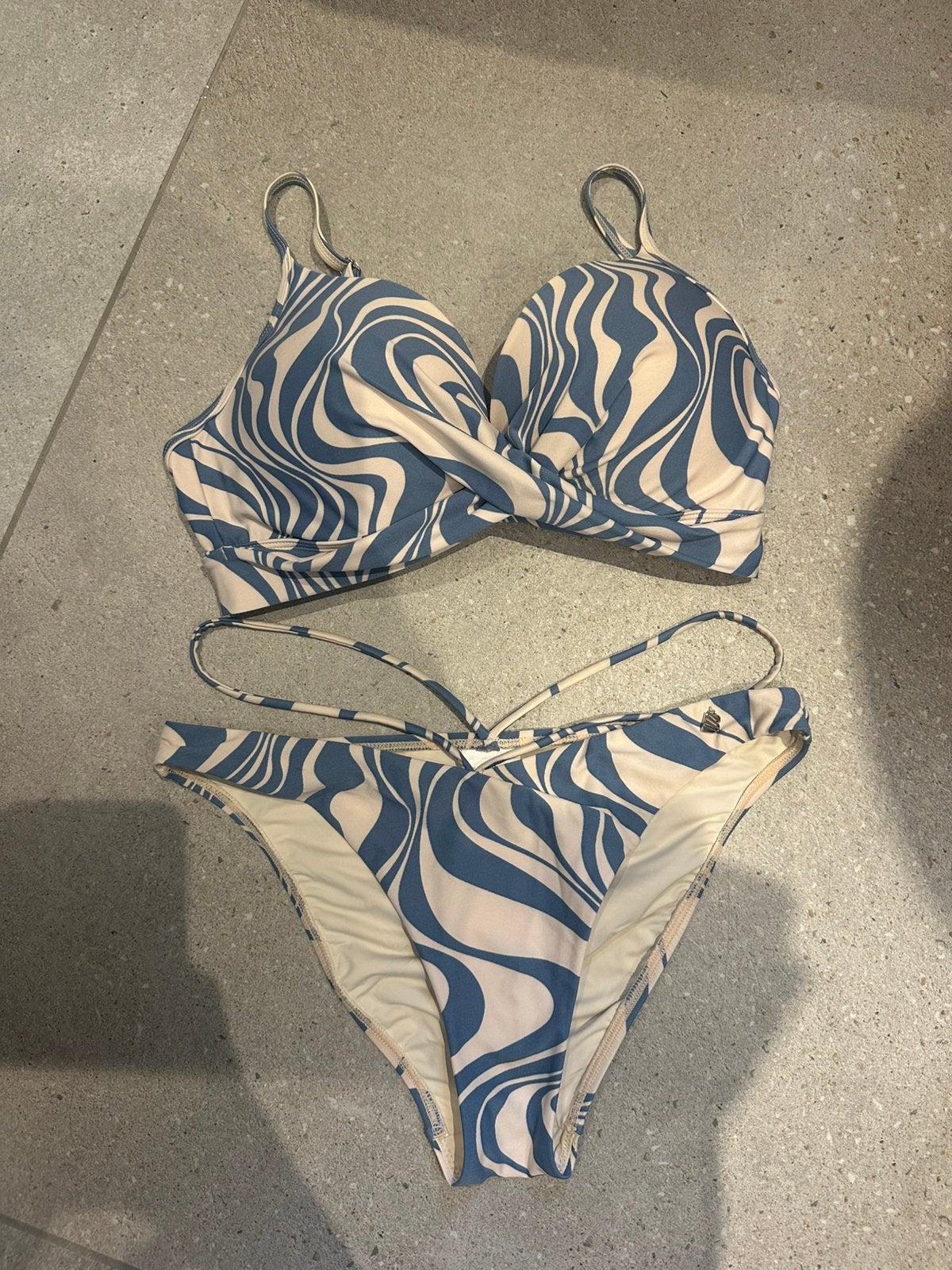 Beachlife bikini 36 D, Ophalen of Verzenden, Zo goed als nieuw, Blauw, Bikini