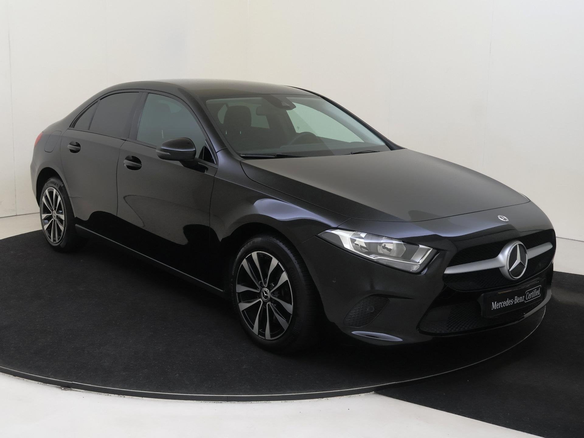 Mercedes-Benz A-klasse 250 e Business Line / Achteruitrijcam, Auto's, Gebruikt, 16 kWh, Leder en Stof, Zwart