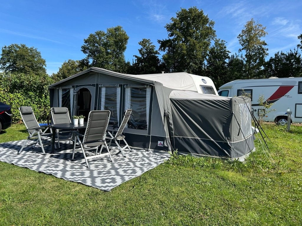 Caravelair Antares 466 Family (2018) helemaal compleet, Caravans en Kamperen, Dwarsbed, Kachel, Treinzit, 750 - 1000 kg