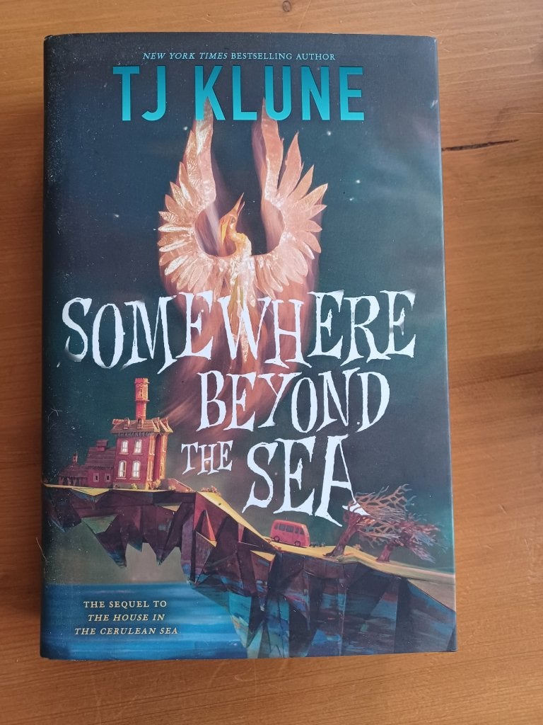 Somewhere beyond the Sea, Gelezen, Ophalen of Verzenden, Fictie, T.J. Klune