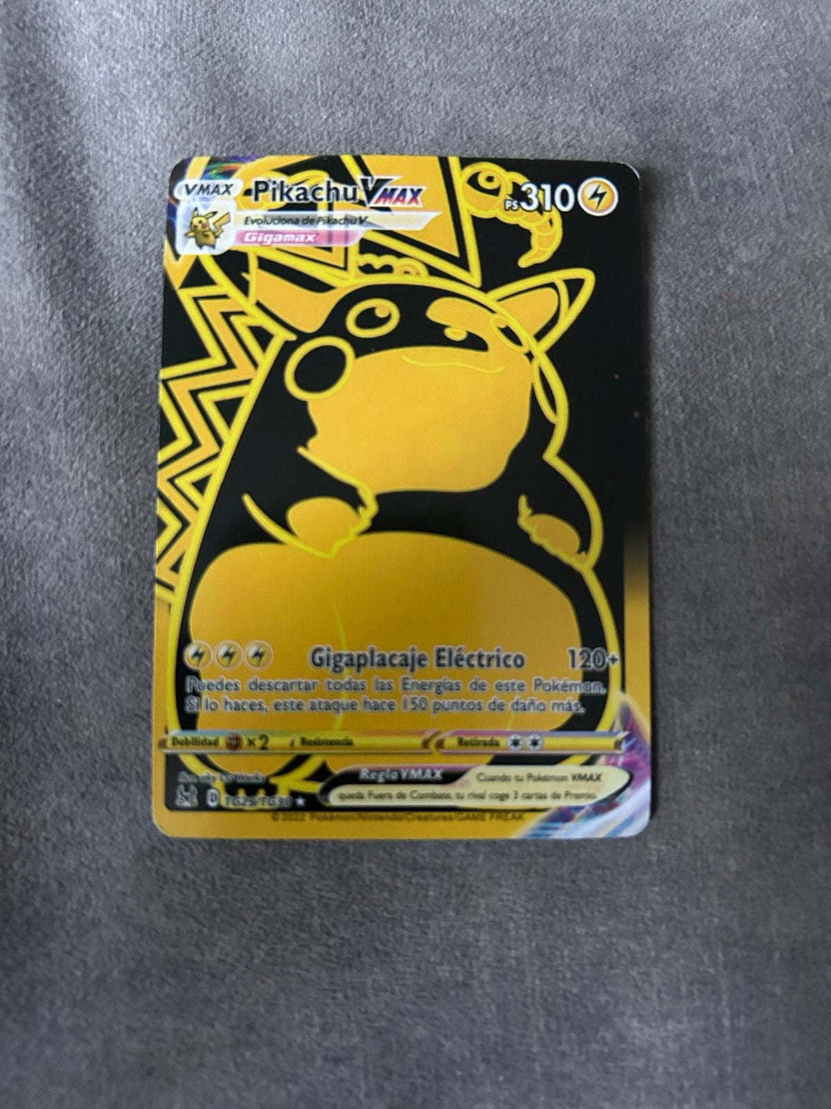 Pikachu VMAX Gigamax Pokémon kaart - Gouden editie, Ophalen, Zo goed als nieuw, Losse kaart, Foil