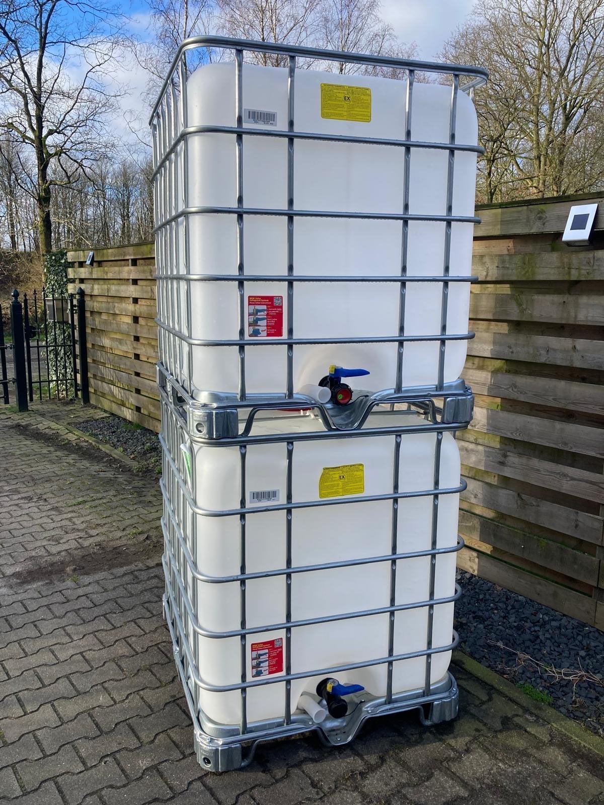 Ibc containers 1000 liter vaten vloeistof container GESPOELD, Ophalen, Zo goed als nieuw