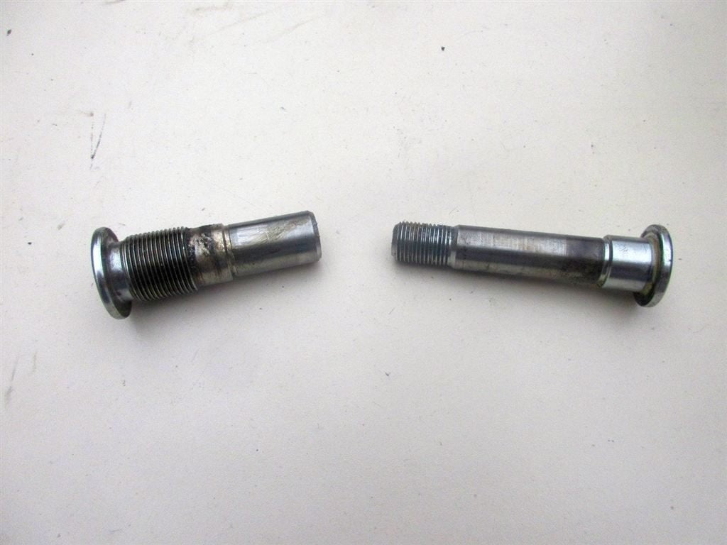 Honda VF750F achterbrugbouten achterbrugbussen VF 750 bouten, Motoren, Ophalen of Verzenden