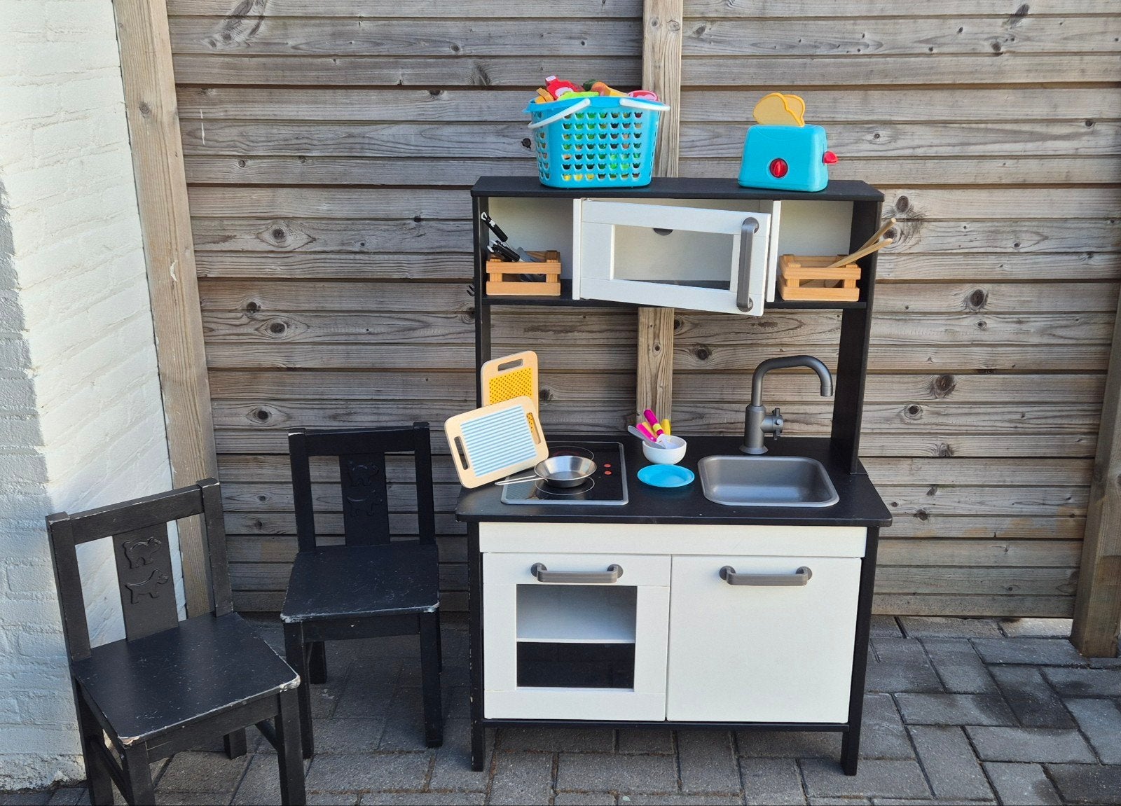 ikea keukentje met 2 stoeltjes, Kinderen en Baby's, Ophalen, Gebruikt, Hout