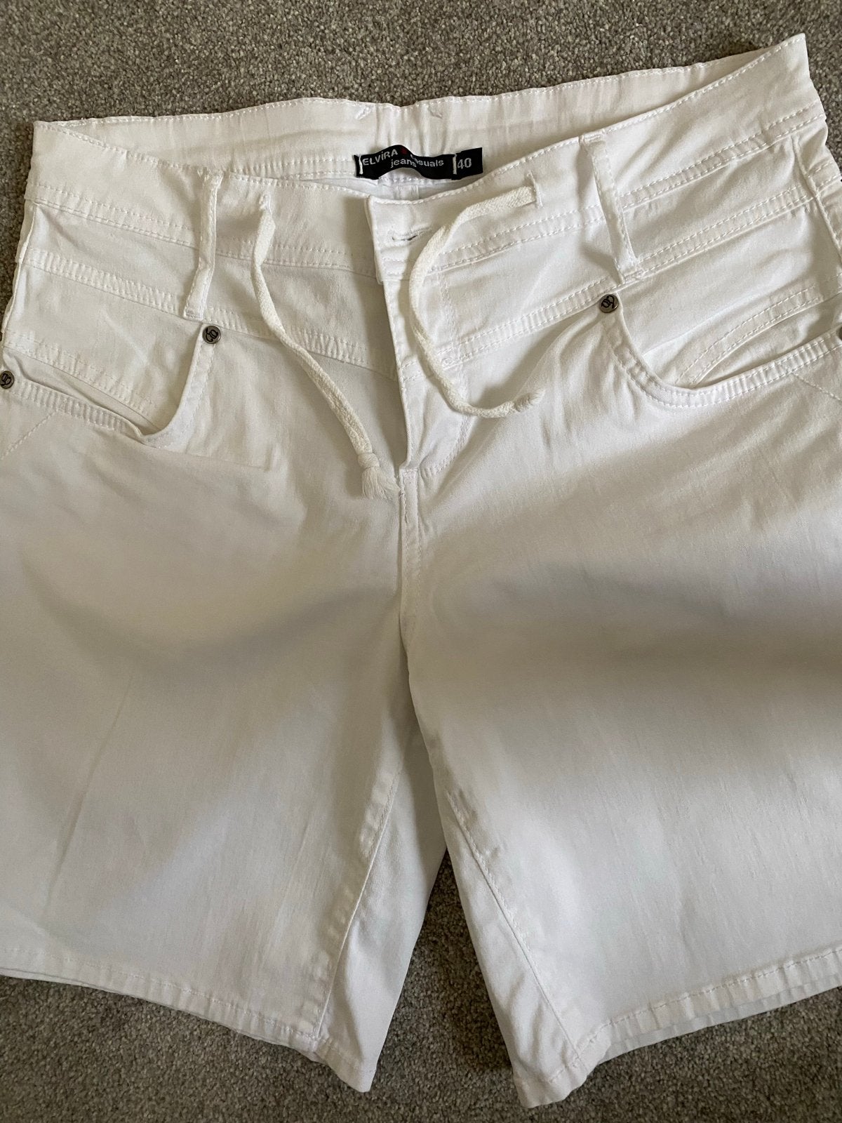 Witte Elvira Jeans Casuals Bermuda Shorts Maat 40, Maat 38/40 (M), Wit, Ophalen of Verzenden, Zo goed als nieuw