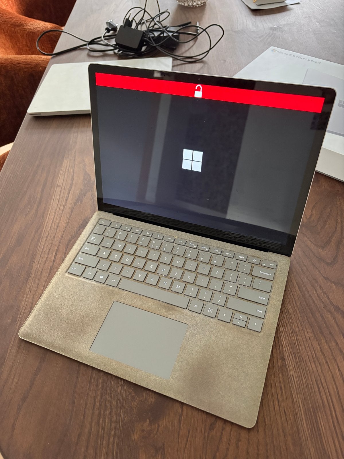 Microsoft Surface Laptop 4 - AMD Ryzen 5, 8GB RAM, 128GB SSD, 2 tot 3 Ghz, Qwerty, 8 GB, 13 inch