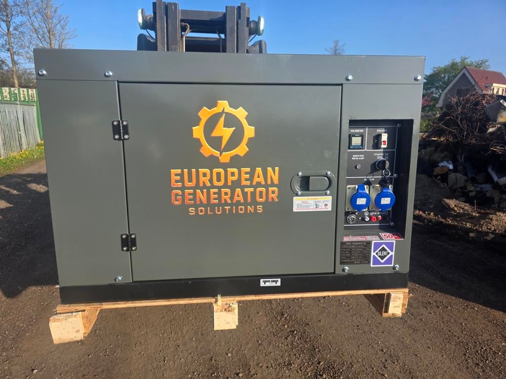 Aggegraat/ generator 12kw nieuw, Benzine, Nieuw, Ophalen of Verzenden, Geluidgedempt