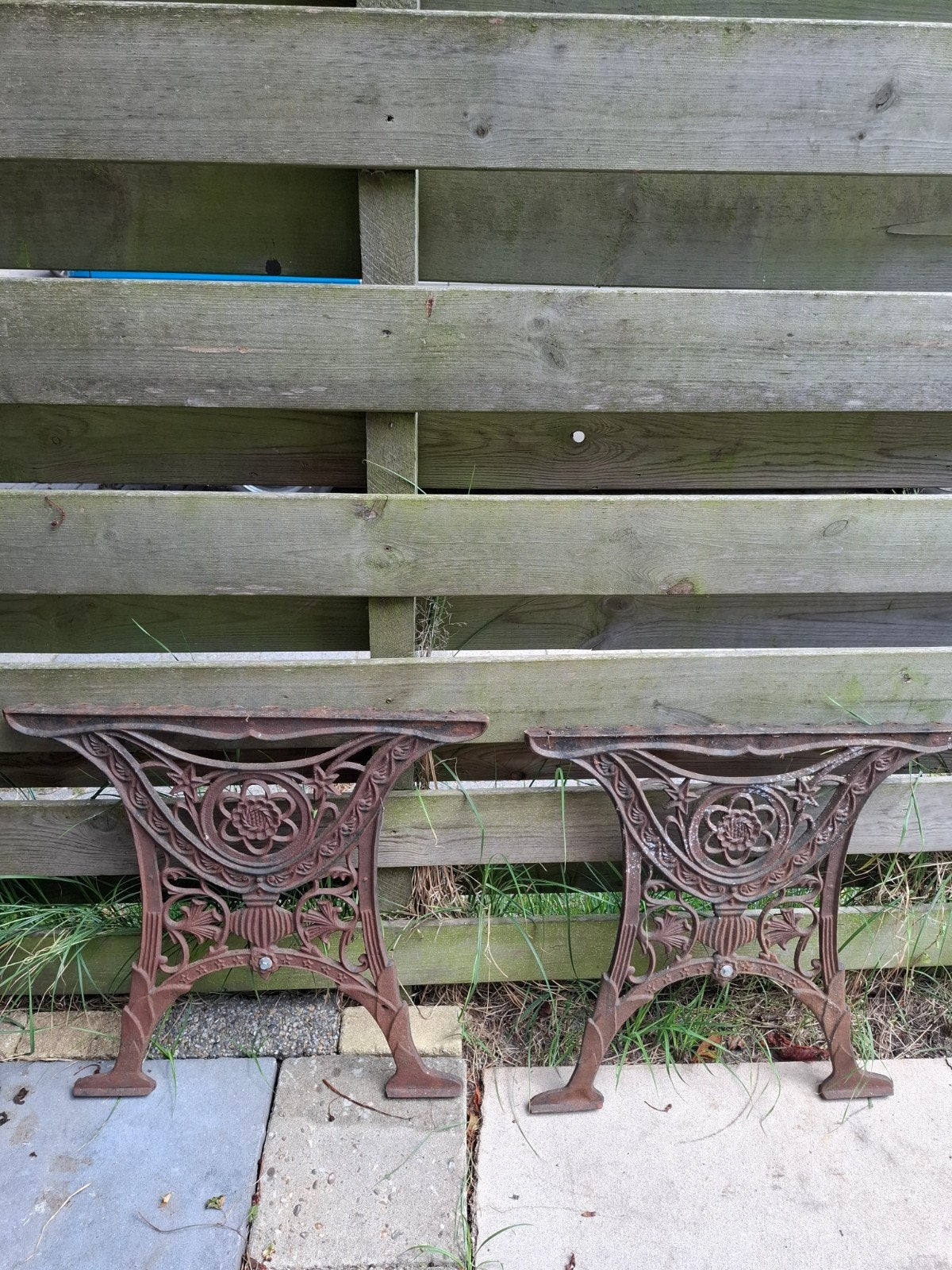 Antieke gietijzeren bankpoten - set van 2, Ophalen of Verzenden