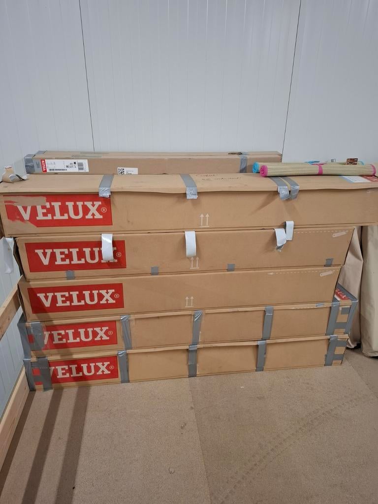 Partij velux zonwering met solar, Doe-het-zelf en Verbouw, Rolluiken, Ophalen, Minder dan 100 cm, Minder dan 100 cm