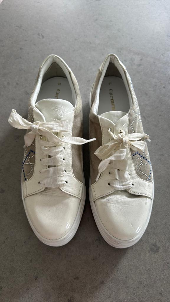 Sneakers wit lak merk Carmens maat 41, Wit, Ophalen of Verzenden, Sneakers of Gympen, Zo goed als nieuw