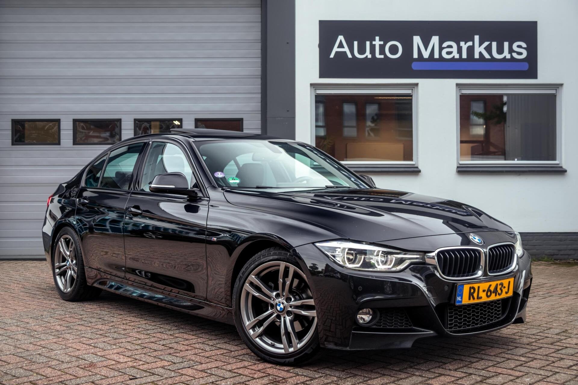 BMW 3-serie 320i M-Sport|Pano|Flippers|Camera|Leder|B48|Shad, Auto's, Automaat, 1998 cc, Achterwielaandrijving, Euro 6