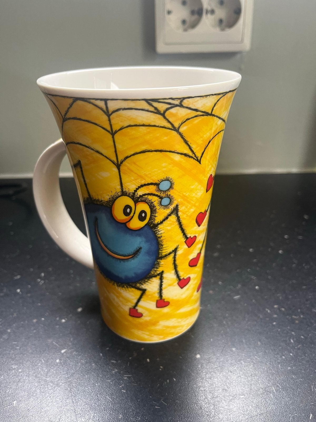 Dunoon Big Bugs mok met spinnenprint - Zo goed als nieuw, Overige merken, Keramiek, Zo goed als nieuw, Modern