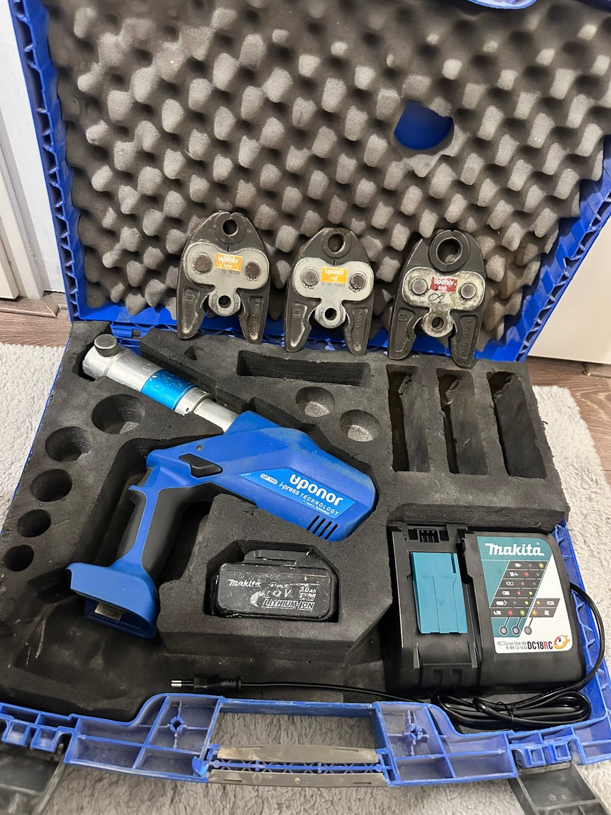 Uponor Persmachine, Ophalen, Zo goed als nieuw