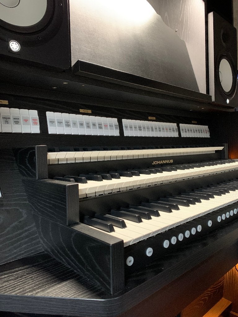 JOHANNUS ORGEL, Ophalen, Zo goed als nieuw, 3 klavieren, Orgel