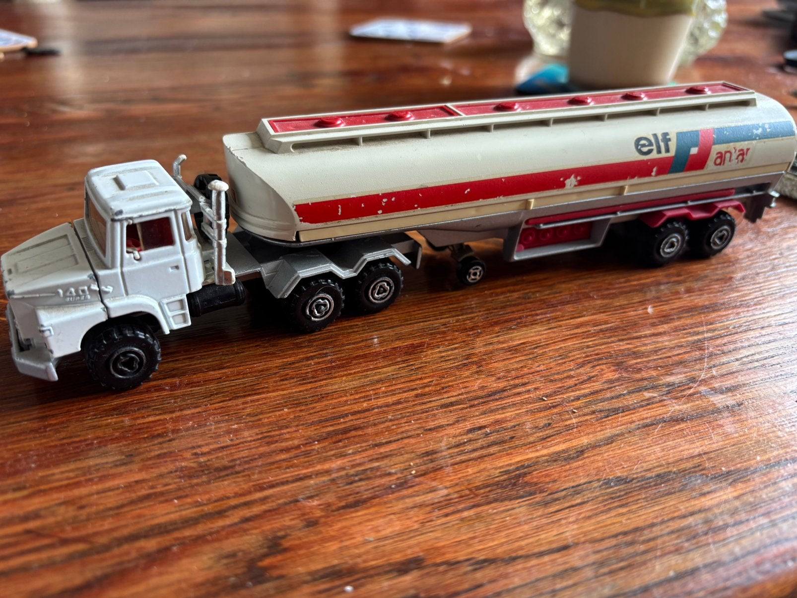 Majorette Scania 140 Super Torpedo.Merknaam: Elf Antar 1:60, Ophalen of Verzenden, Gebruikt, Bus of Vrachtwagen