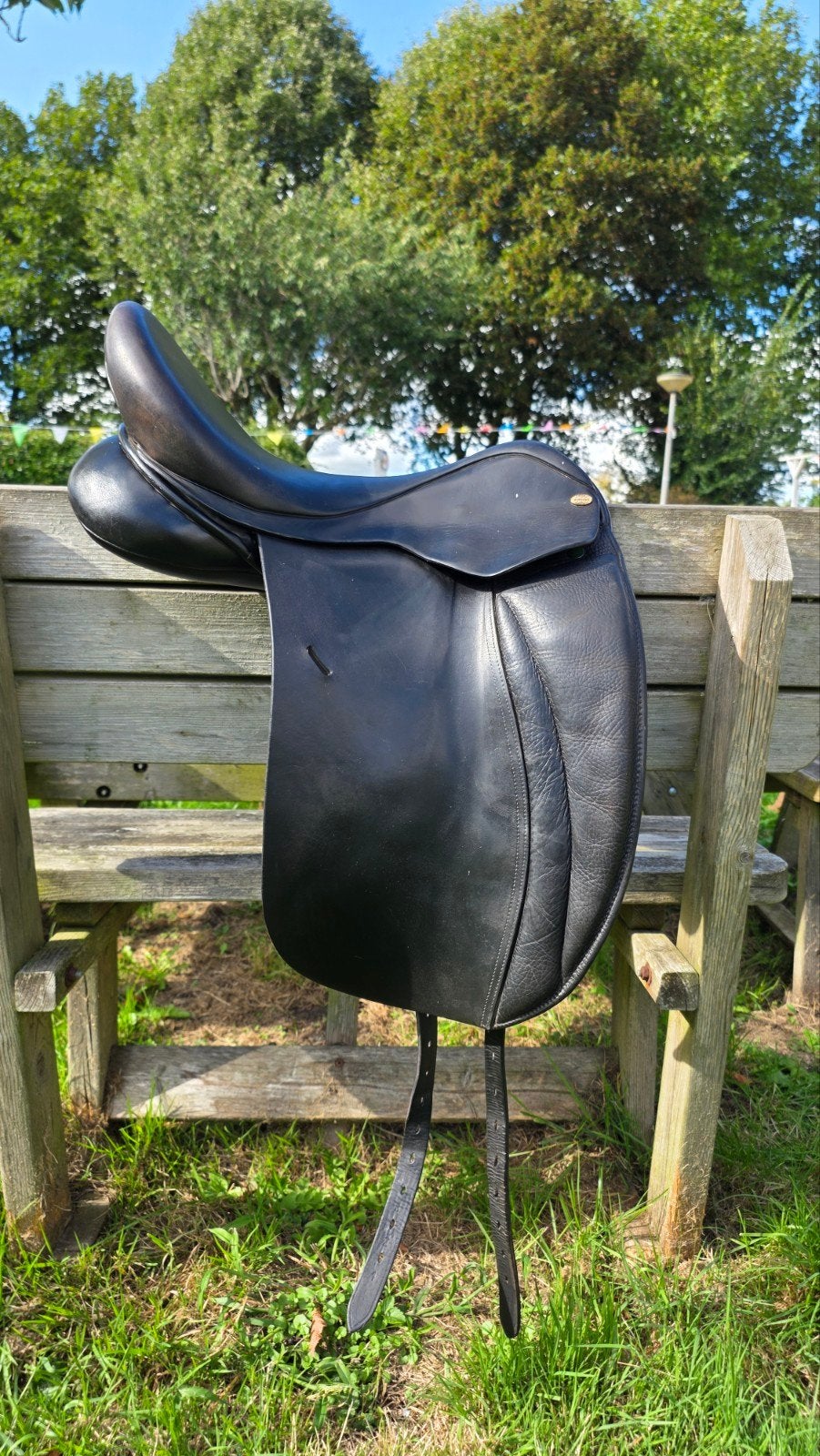Hulsebos dressuurzadel 17,5 inch, Hulsebos, L (17.5 inch), Gebruikt, Dressuur