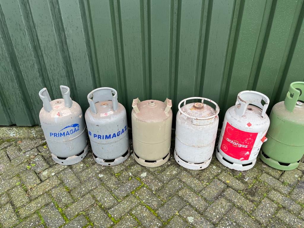 Gasfles gascilinders gasbus kachel bbq project carbidbus, Ophalen, Zo goed als nieuw