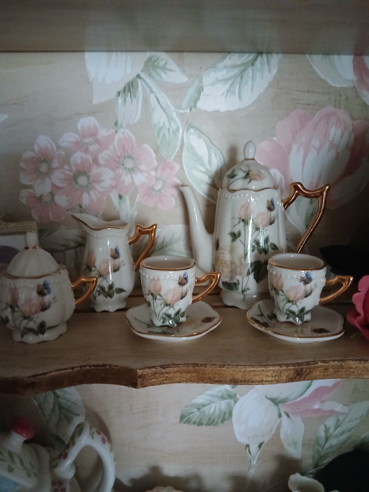 2 verschillende mini serviesjes - rozen en klavertjes, Antiek en Kunst, Antiek | Servies compleet, Ophalen of Verzenden