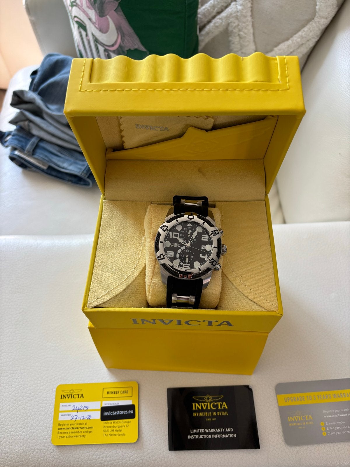 Invicta horloge - Zo goed als nieuw, Overige merken, Staal, Polshorloge, Kunststof