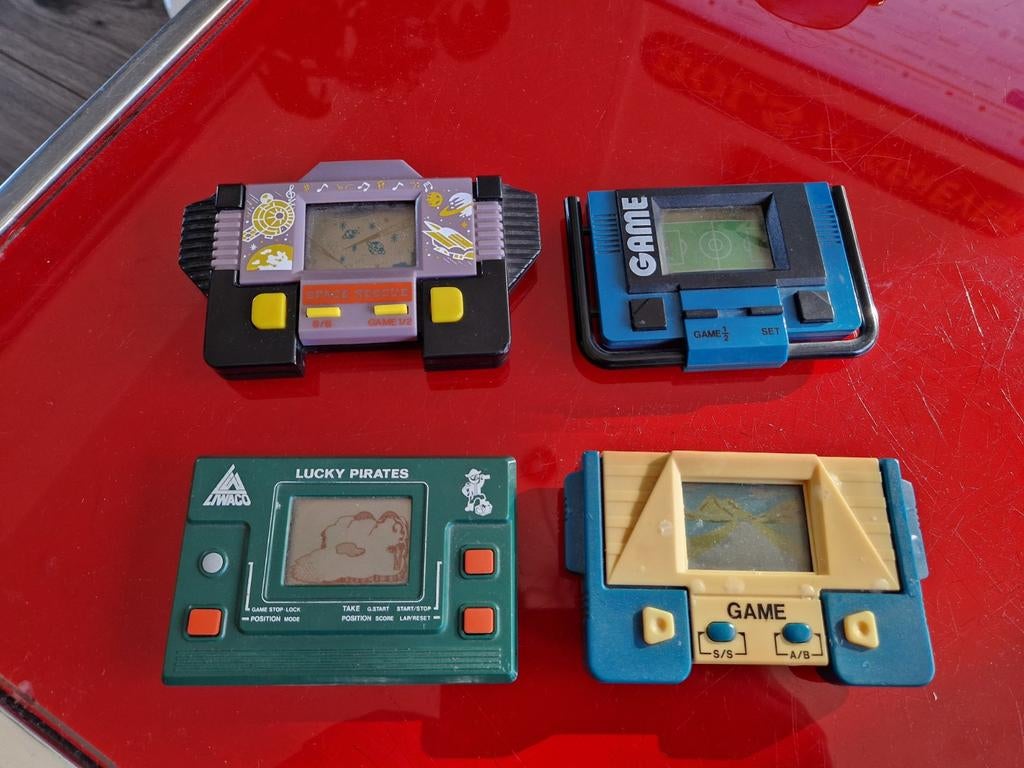 4 LCD vintage Game Hendheld Liwaco 80's 90's, Spelcomputers en Games, Nintendo, Ophalen of Verzenden, Gebruikt, Overige typen