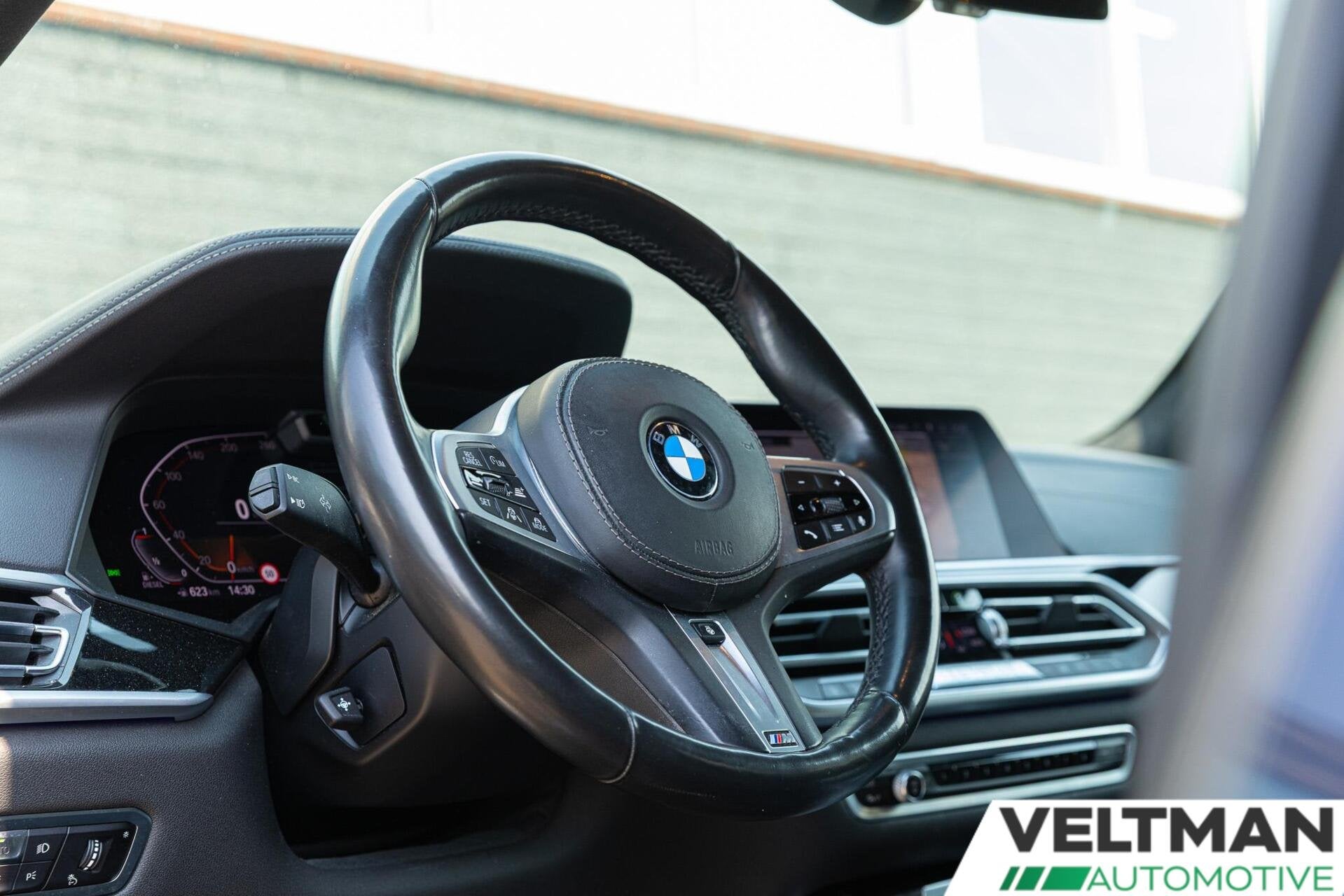 BMW X7 xDrive30d High Executive PANO TREKHAAK CO PILOT LASER, Automaat, Gebruikt, Euro 6, 2993 cc
