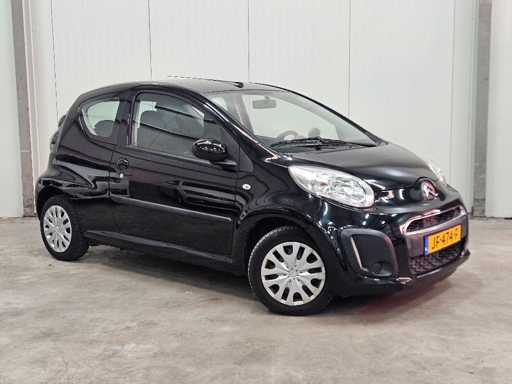 Citroën C1 1.0 3-DRS 2013 Zwart | APK tot 06-2027, Auto's, Voorwielaandrijving, Stof, Zwart, 4 stoelen