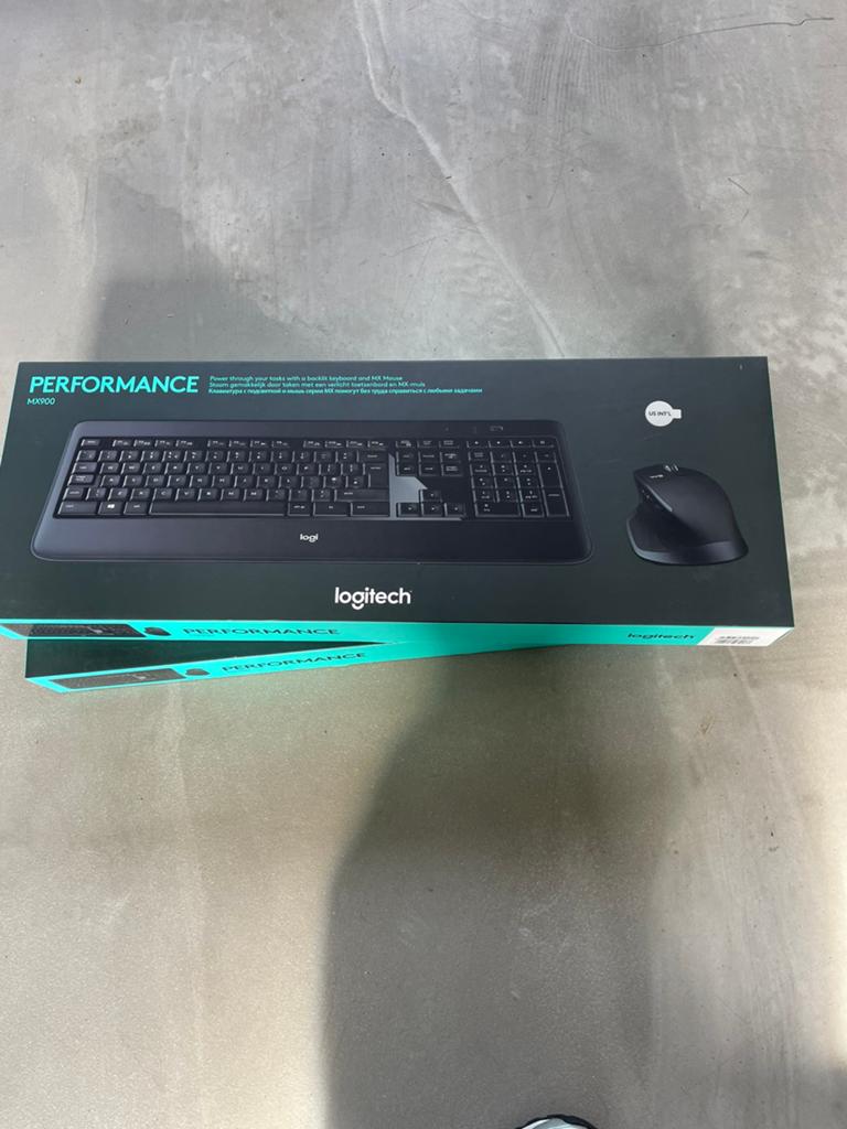 Logitech performance MX900 toetsenbord en muis, nieuw., Ophalen of Verzenden, Nieuw