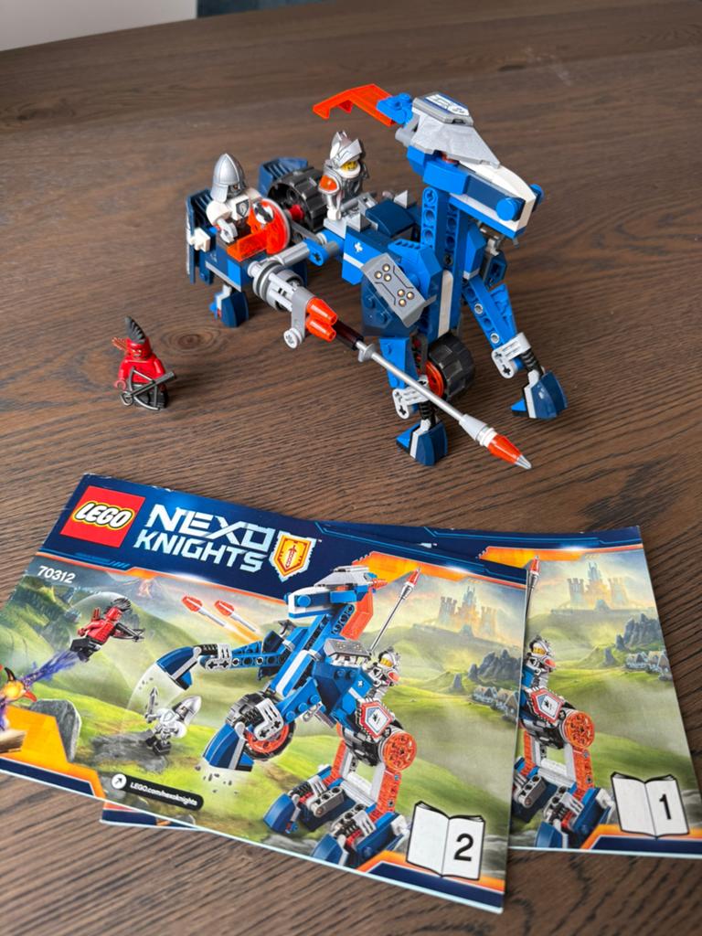 Lego 70312 Nexo Knights - Lance’s Mecha Paard, Ophalen of Verzenden, Zo goed als nieuw
