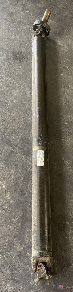 DODGE RAM 1500 TUSSENAS P68211373AA, Gebruikt, -, -, Ophalen of Verzenden
