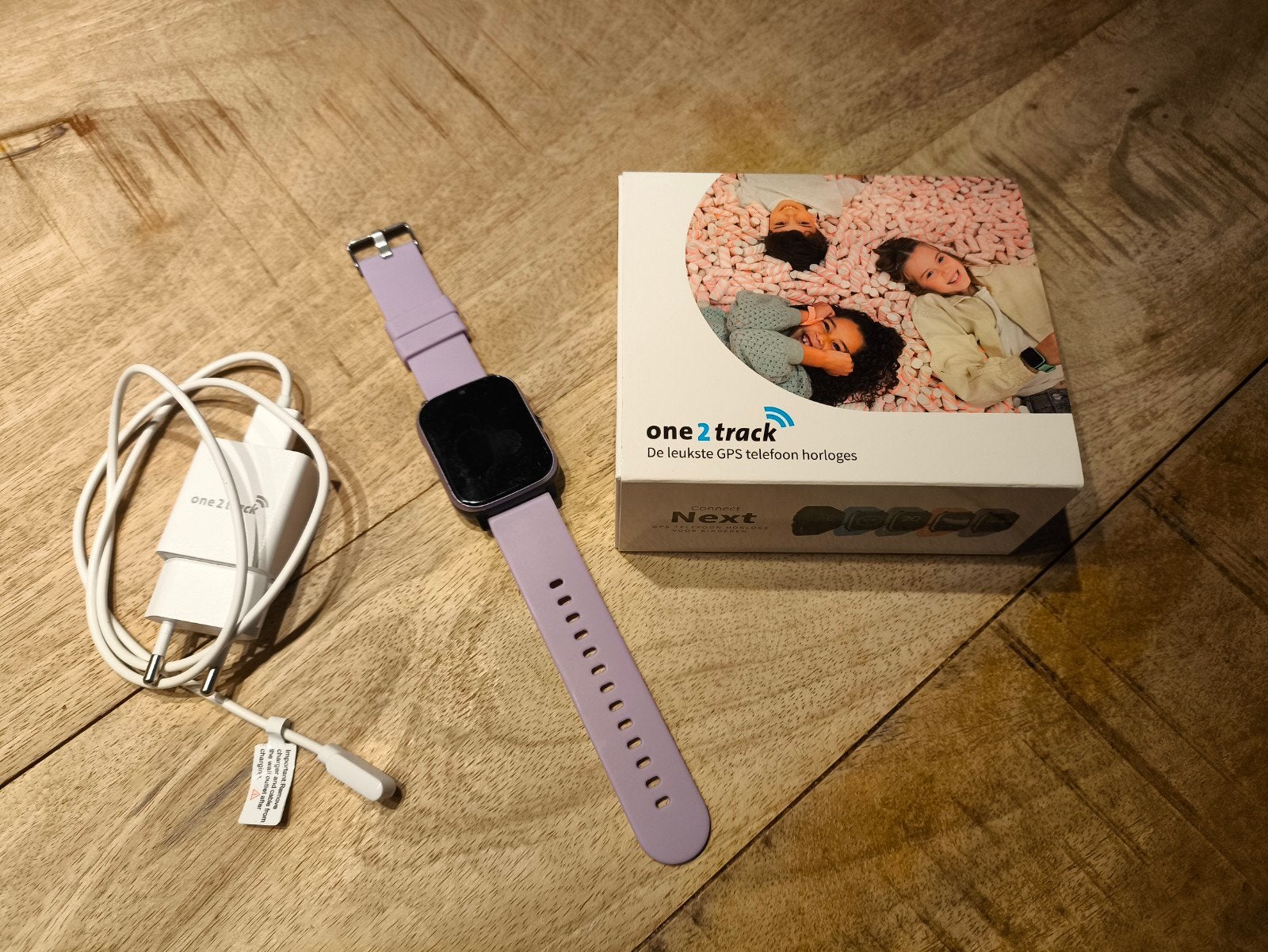 One2Track Next GPS telefoon horloge voor kinderen, Paars, Ophalen of Verzenden, Zo goed als nieuw, Waterdicht
