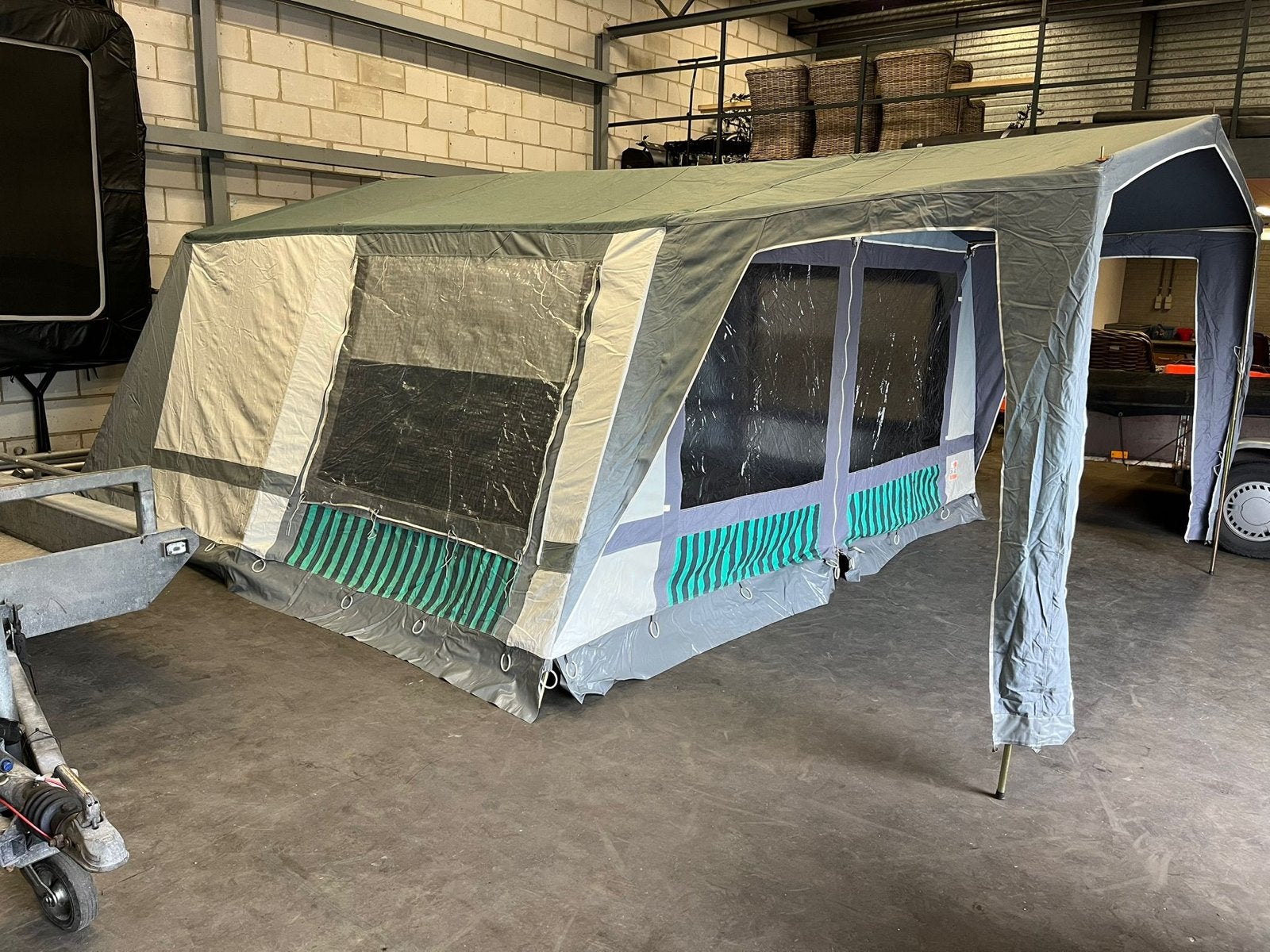 Bungalowtent 6 persoons de Wit, Caravans en Kamperen, Tenten, Ophalen, Gebruikt, Tot en met 6