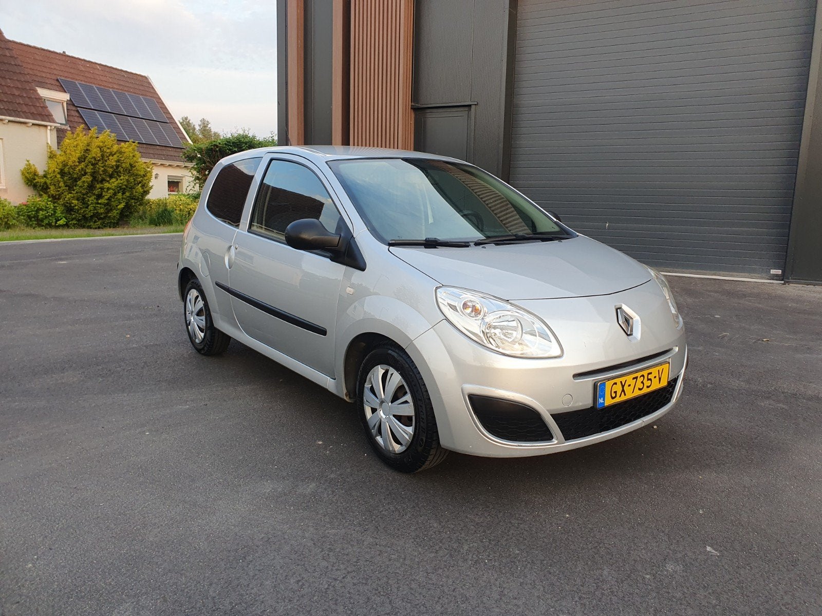 Renault Twingo 2007 nieuwe distibutie en apk, Auto's, Voorwielaandrijving, Twingo, 4 cilinders, Particulier