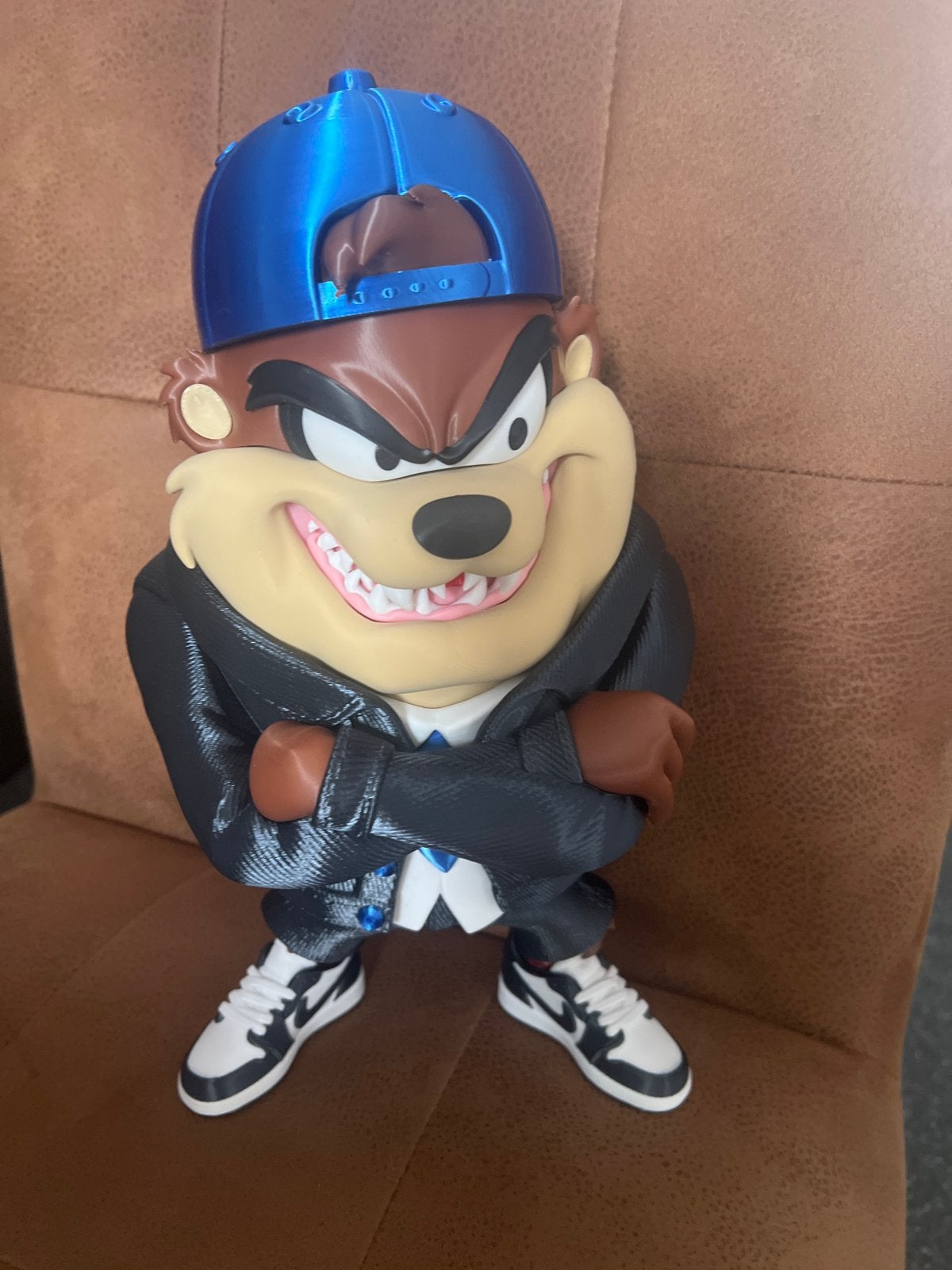 Taz Looney Tunes Figuur met Pak en Sneakers. 3d geprint, Ophalen of Verzenden, Zo goed als nieuw