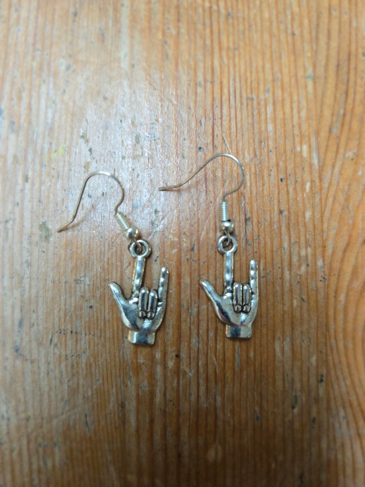 Stoere zilverkleurige rock oorbellen, Verzenden, Zo goed als nieuw, Zilver, Hangers