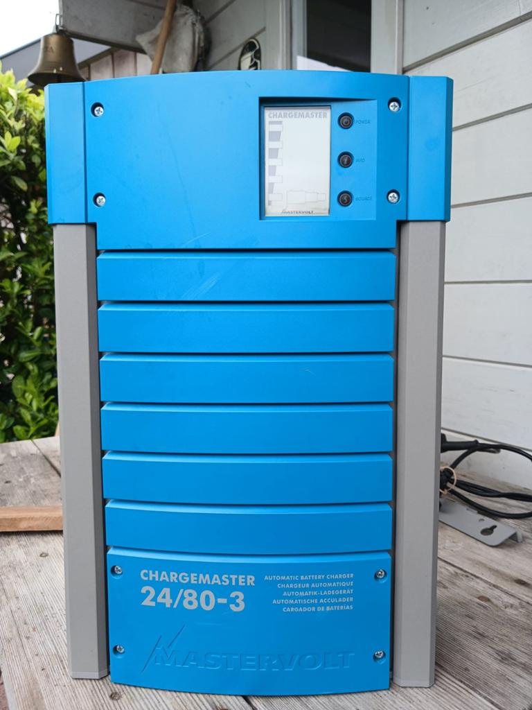 Mastervolt Chargemaster 24/80-3, Ophalen of Verzenden, Zo goed als nieuw, Motor en Techniek